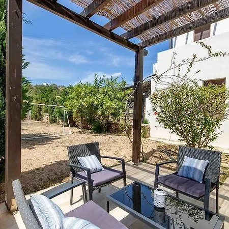 Sunrise By The Sea Villa *