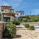 Sunrise By The Sea Villa