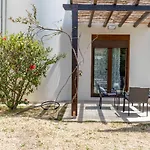 Villa Sunrise By The Sea *