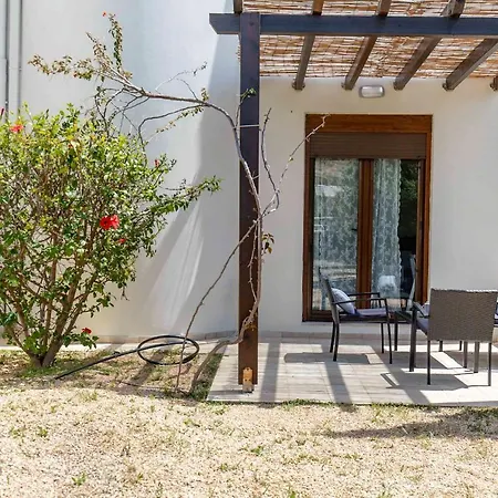 Villa Sunrise By The Sea *