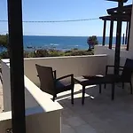Sunrise By The Sea Villa *