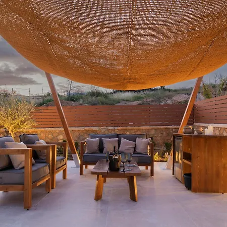 Sunrise By The Sea Villa *