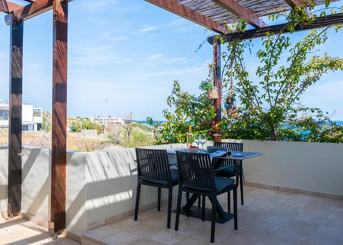 Sunrise By The Sea Villa *