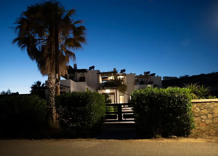 Villa Sunrise By The Sea