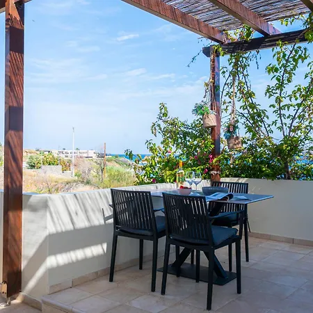 Sunrise By The Sea Villa *