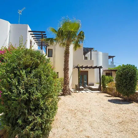 Villa Sunrise By The Sea